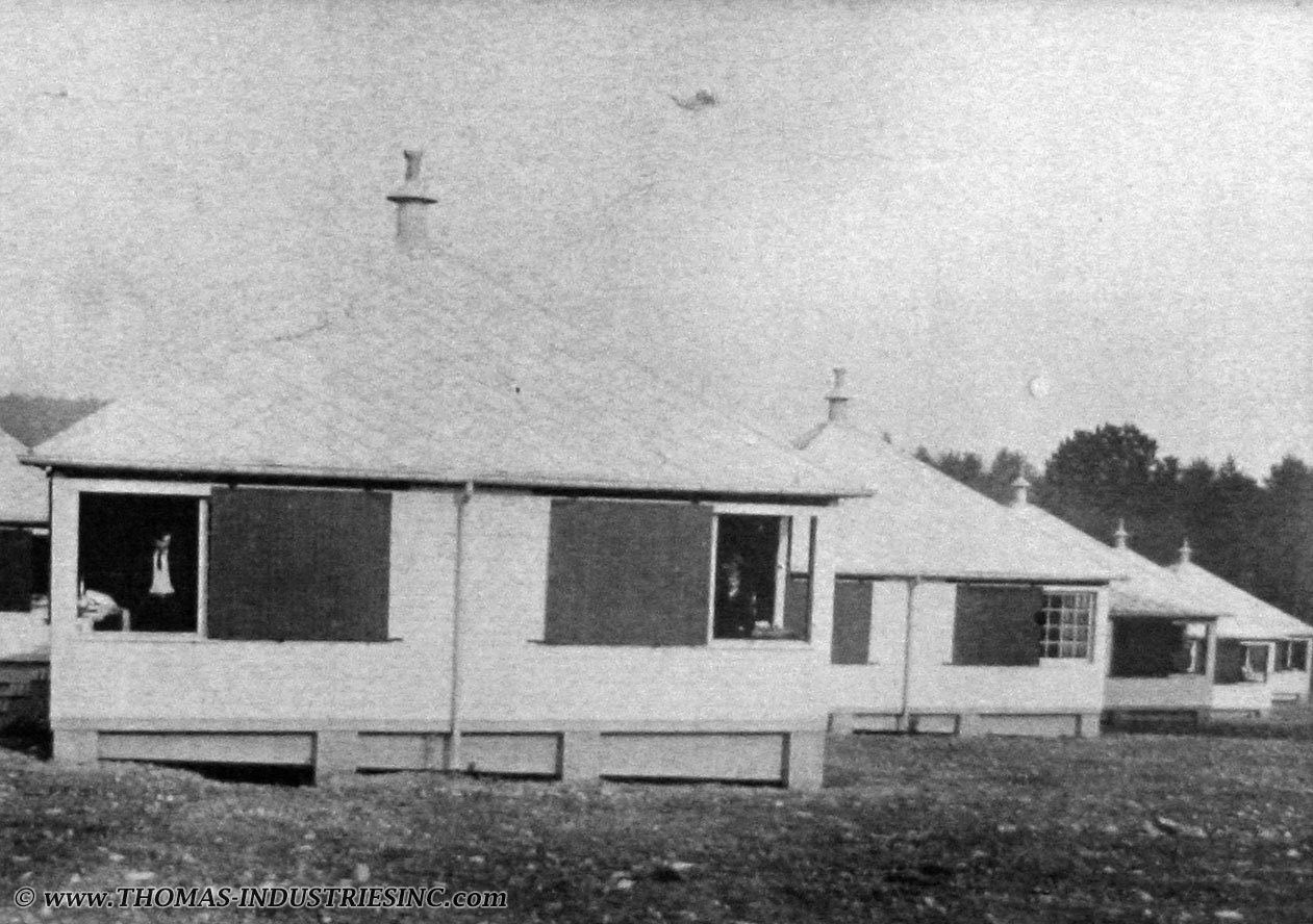 smrc_hist_cabins03.jpg